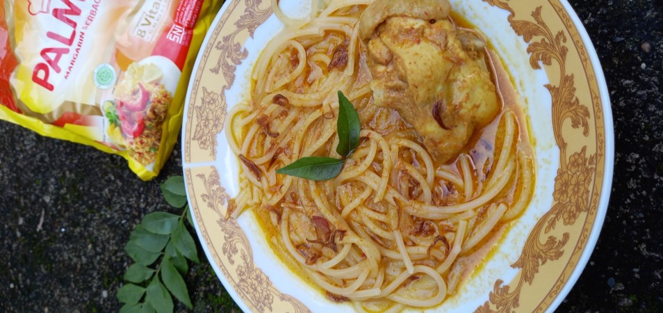 Ayam Gulai Spaghetti