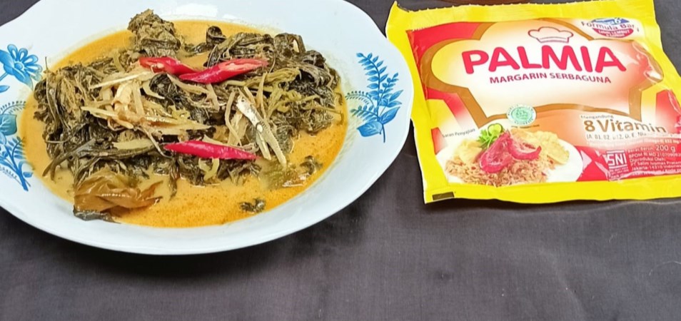 Daun Singkong Kuah Kuning Pedas