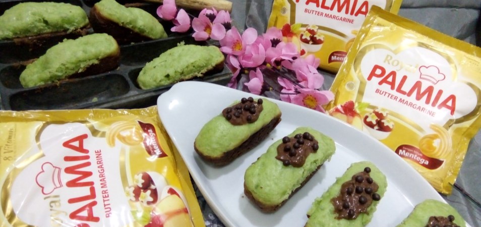 Pukis Greentea With Double Choco