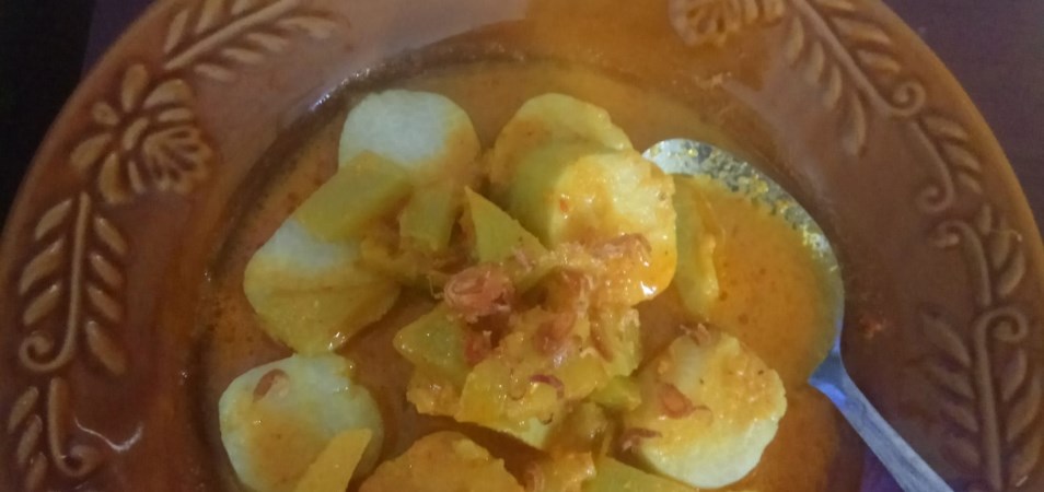 Lontong Gulai Labu Siam