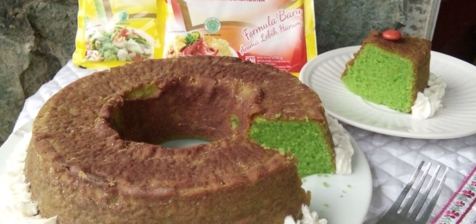 Matcha Pound Cake