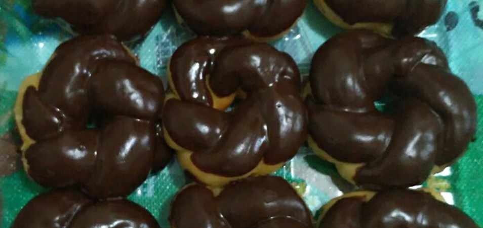 Donat Kepang Coklat