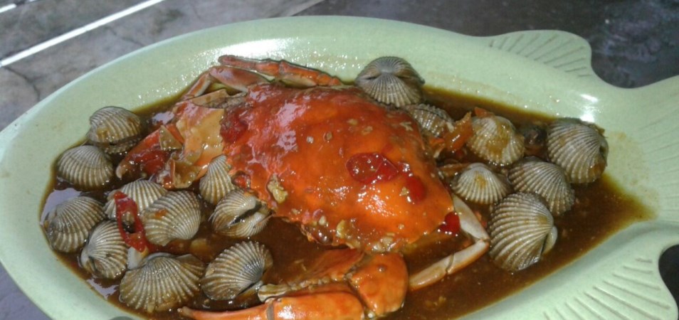 Kepiting & Kerang Dara Asam Manis