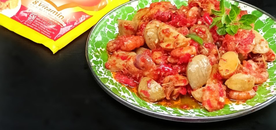 Jengkol Udang Balado Merah