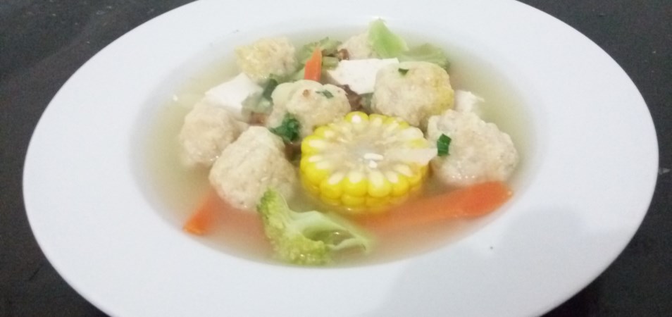 Sop baso tahu telur