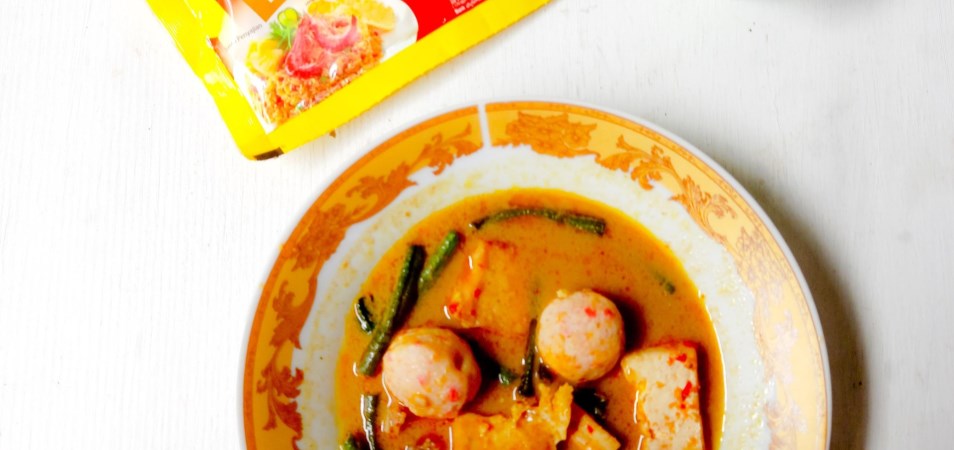 Gulai Bakso Udang Katu