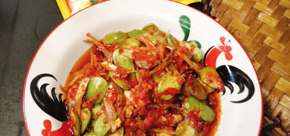 Sambal Pete Ikan Teri Pedas