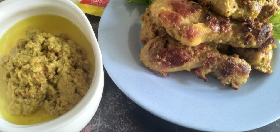 Ayam Panggang Bumbu Kuning