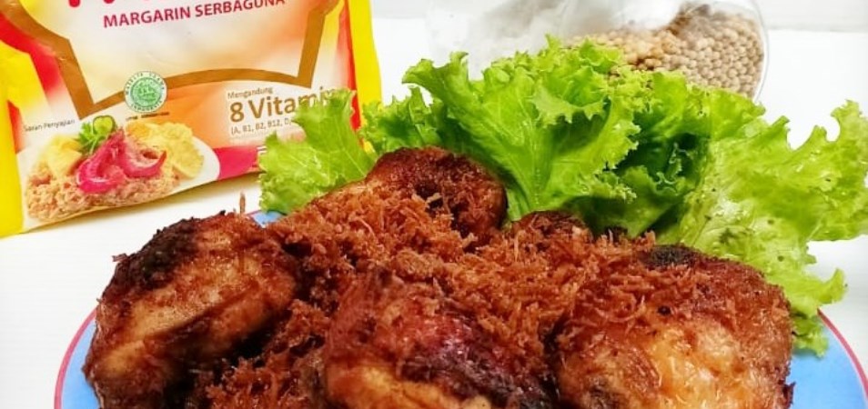 Ayam Serundeng Kelapa