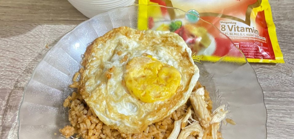 Nasgor Telur Ceplok Aywir