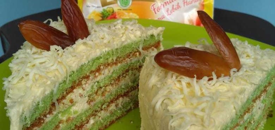 Kurma Pandan Cake