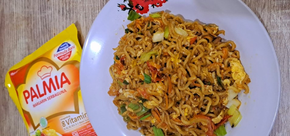 Mie Goreng Worlur Pedas Manis