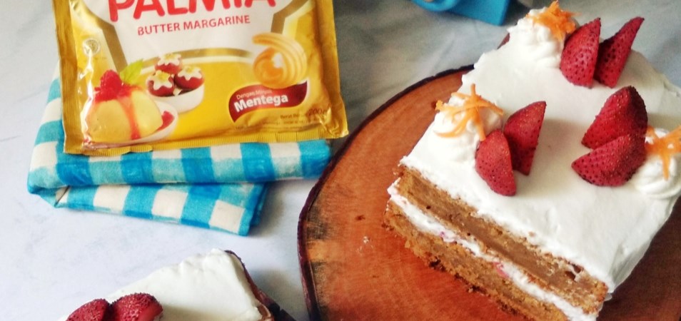 Strawberry Carrot Cake