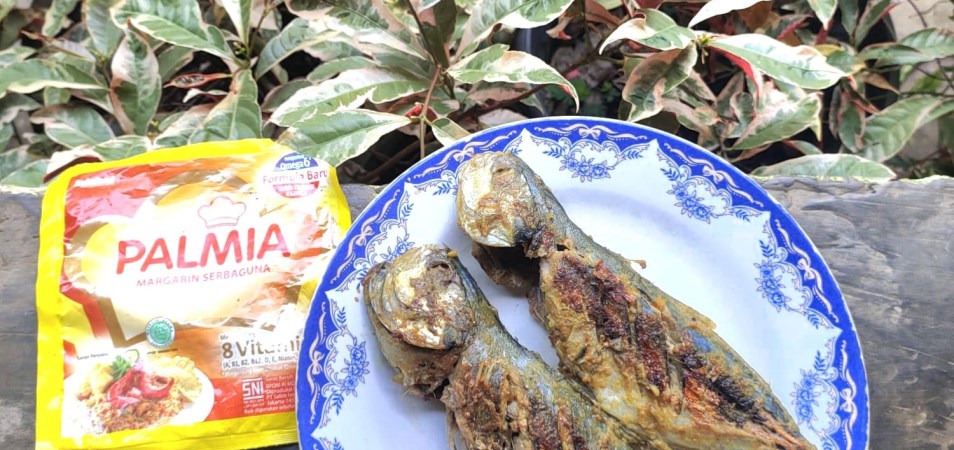 Ikan Kembung Bakar Kuning