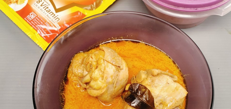 Gulai Ayam Kukus