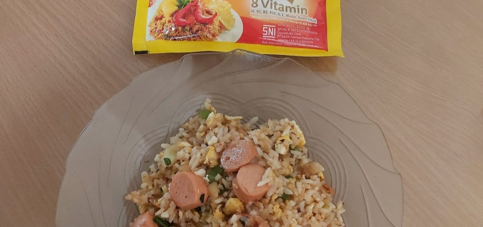 Nasi Goreng Sosis Saus Tiram