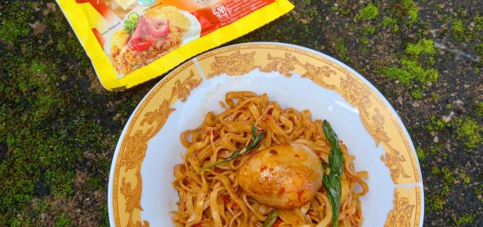 Mie Goreng Telur Pakcoy