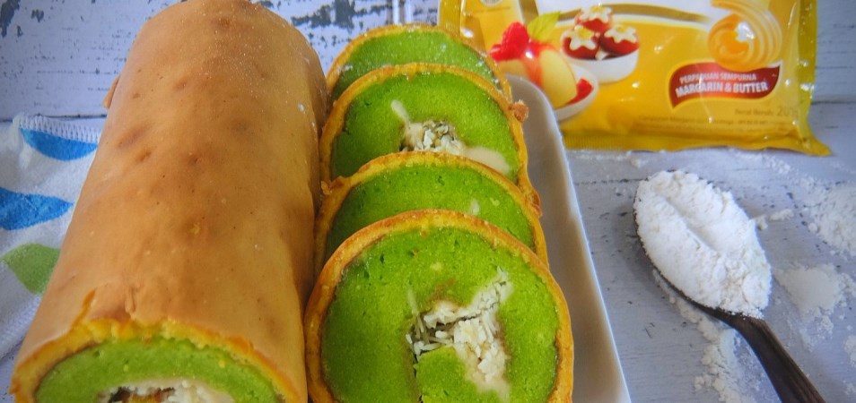 Bolu gulung keju pandan