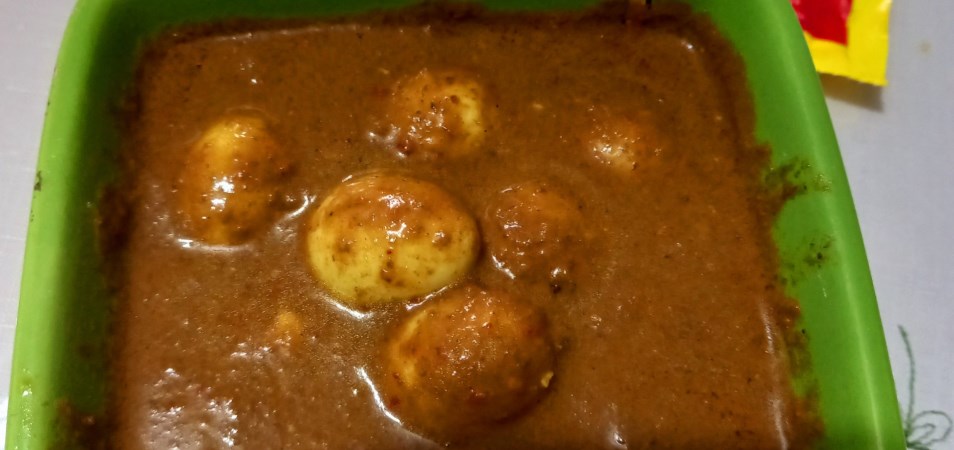 telur puyuh gulai