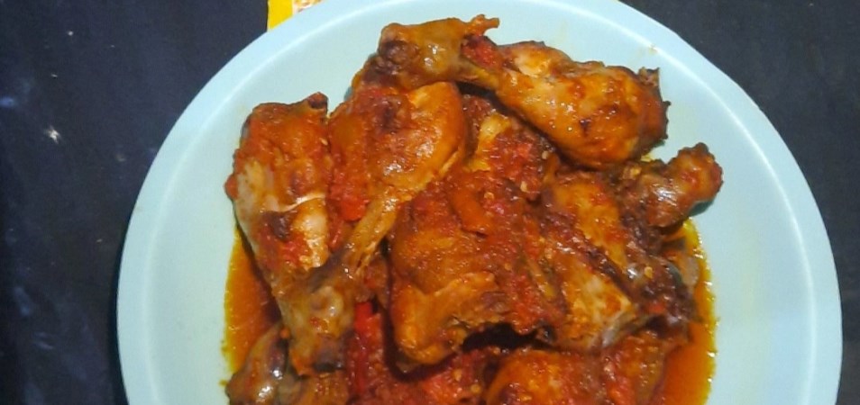 Ayam Sambal Saus Merah