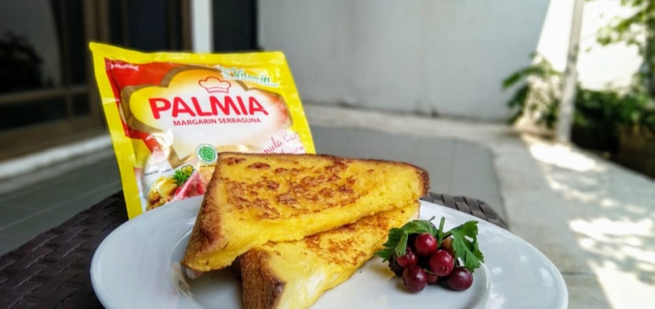 PALMIA Garlic Cheese Toast ala Mama Madu