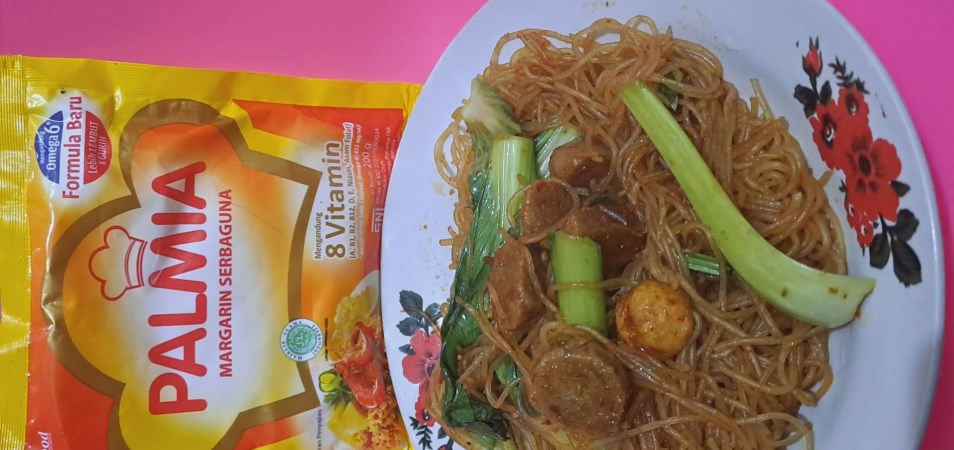 Bihun Goreng Bakso Ayik Coy