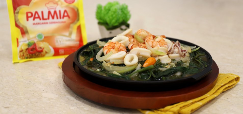 Tumis Kangkung Seafood Hot Plate
