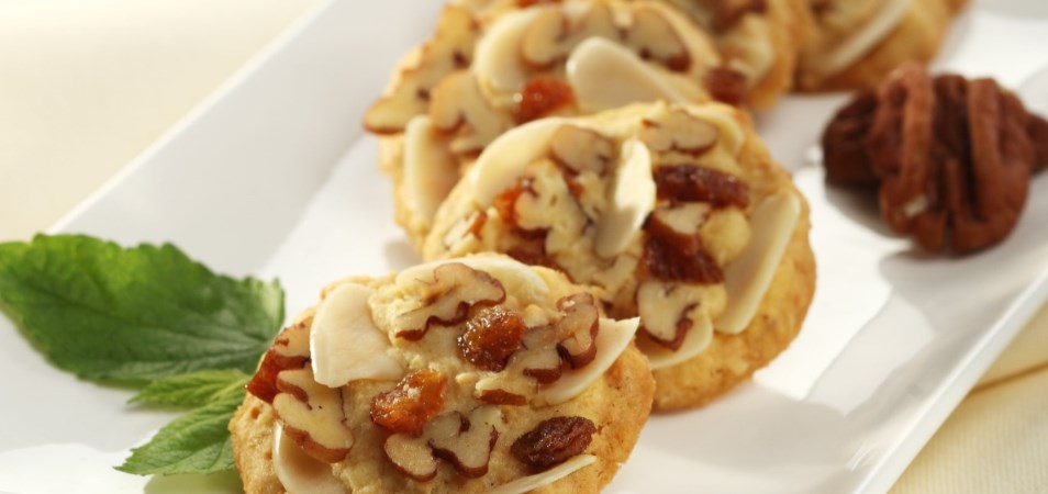 ALMOND CHEESE COOKIES