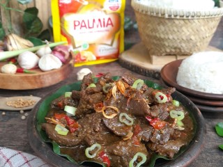 Lapis Daging Pedas