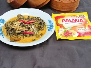 Daun Singkong Kuah Kuning Pedas
