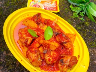 Ayam Kentang Merah Daun Jeruk