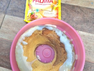 Bolu Marble Icing Sugar Lemon