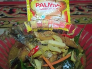 Pindang Ikan Mas Dengan Nanas