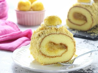 Nastar crumble roll cake