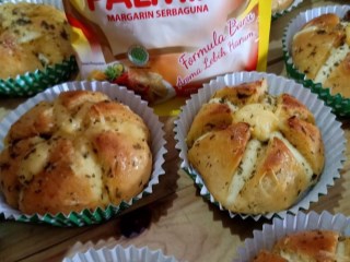 Garlic Cheese Bread