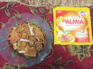 Mie Goreng Telur Kulit Ayam