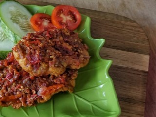 Ayam Geprek Sambal Terasi