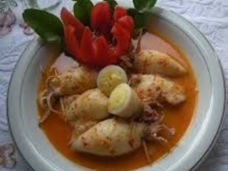 Gulai Cumi Isi Tahu Telur