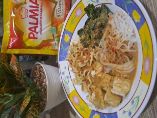 Mie Pecel