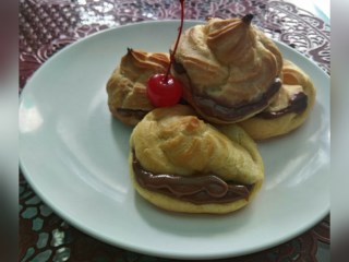 Soes Coklat