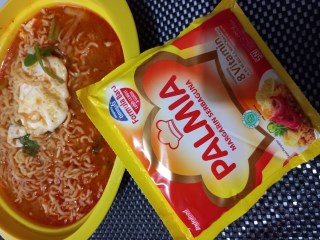 Mie Kuah Merah