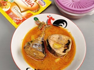 Ikan Tongkol Gulai Asam Pedas