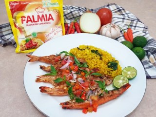 Pan Seared Prawn with Dabu-dabu and Turmeric Rice