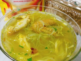 Soto Ayam Kuah Bening