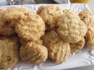 Crunchy Cheese Cornflakes Cookies