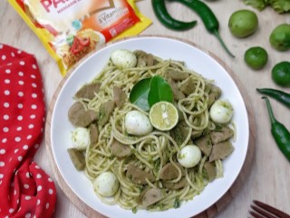 Spaghetti Tumis Bakso Cabe Ijo