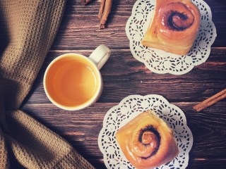 Cinnamon Rolls Bread