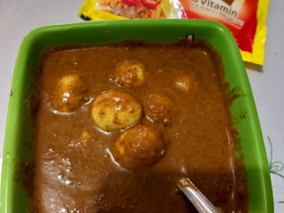 telur puyuh gulai